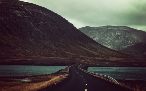 White van men exposed as UK’s worst tailgaters