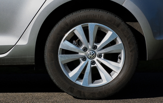 car park accidents wheel